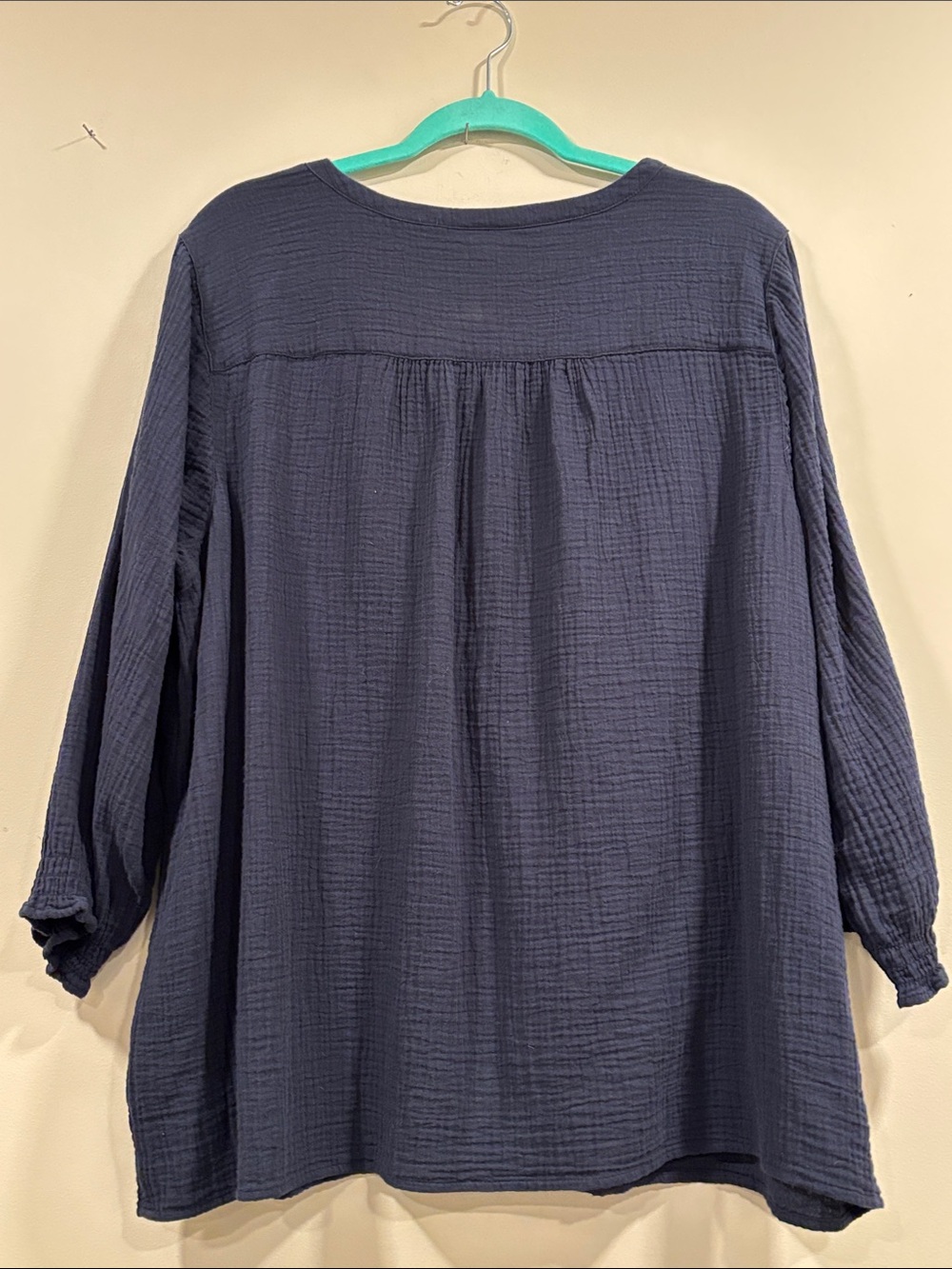 J. Jill Navy Cotton Gauze 2-Button Popover Henley Top with 3/4 Sleeves - Picture 5 of 8